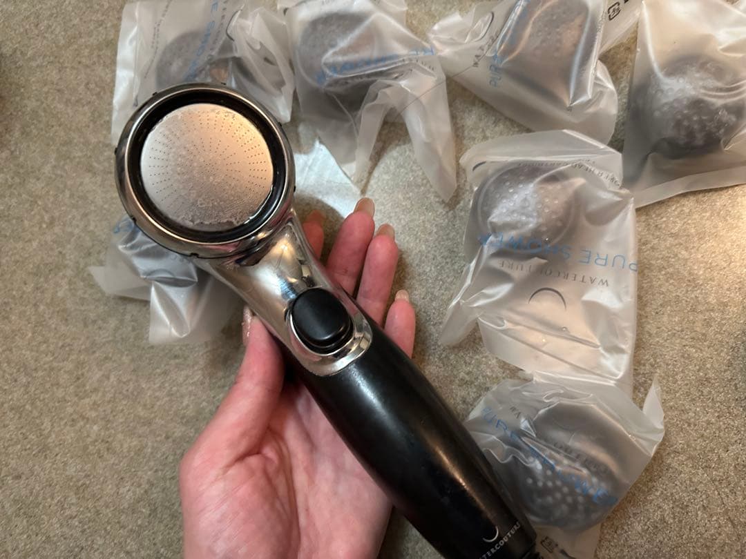 交換カートリッジ付！浄水シャワーヘッド　ウォータークチュール