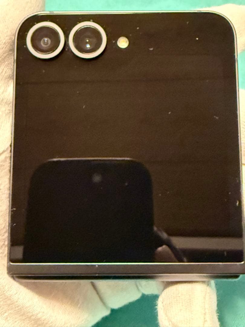 Galaxy Z flip 6 国内版256GB クラフテッドブラック限定カラー