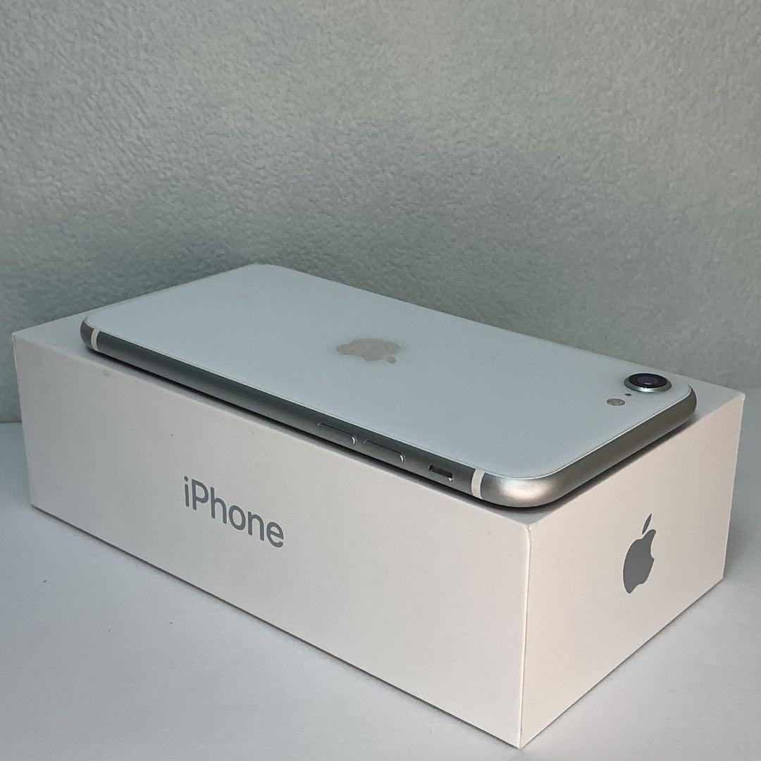 【美品】iPhoneSE2 128GB ￼新品大容量バッテリー　SIMフリー