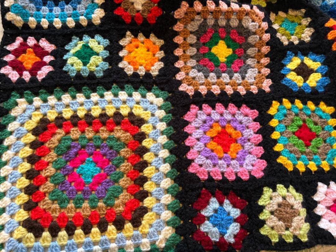 お値下げしました！✳︎グラニースクエア✳︎ブランケット✳︎マルチカバー✳︎大判