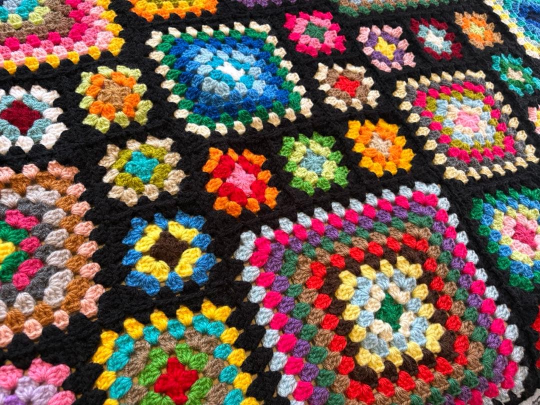 お値下げしました！✳︎グラニースクエア✳︎ブランケット✳︎マルチカバー✳︎大判