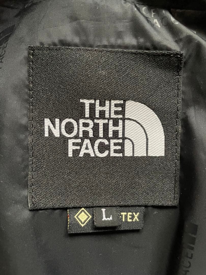 The North Face GORE-TEX ブラックジャケット
