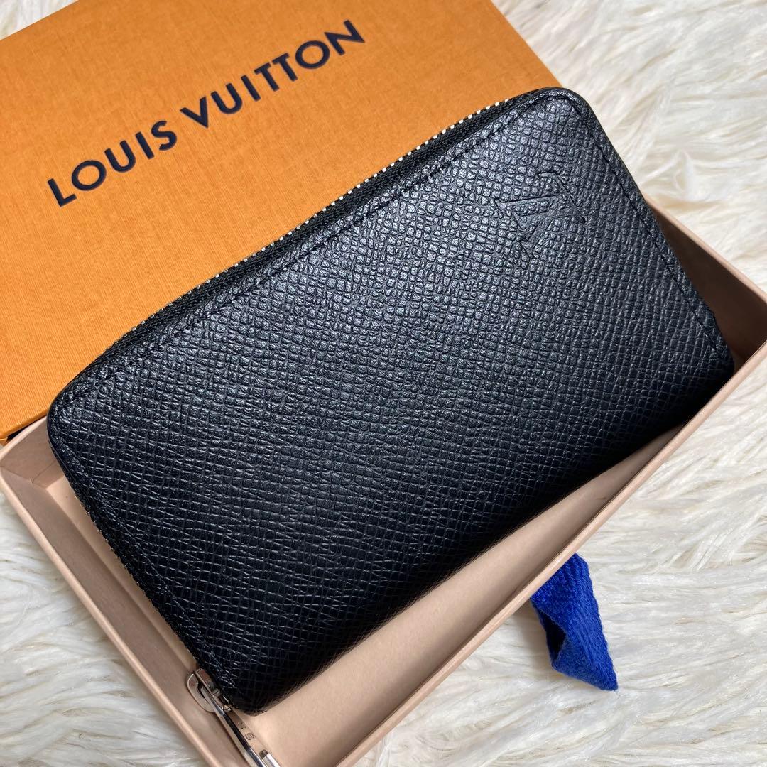 【未使用級】ルイヴィトン タイガ パース ジッピー 箱付き