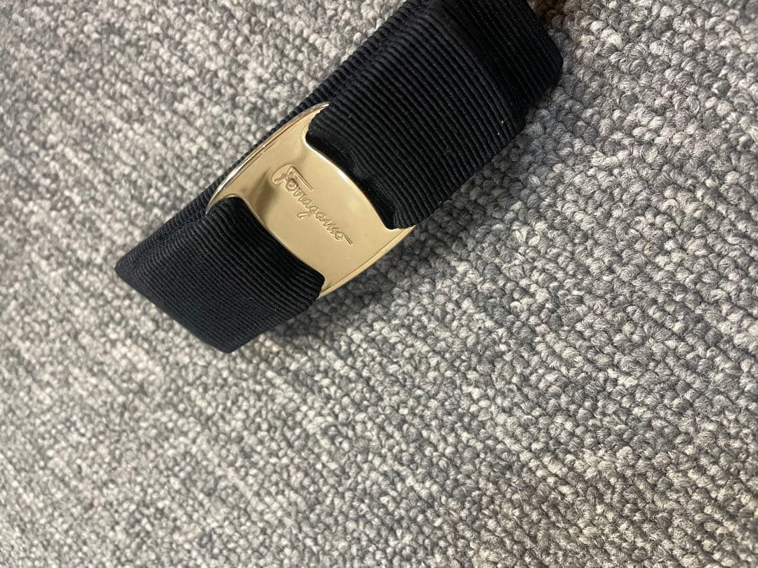 Ferragamo ヴァラ ヴァレッタ ブラック