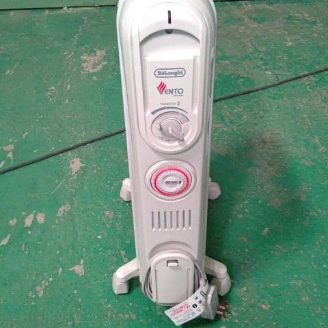 デロンギ オイルヒーター V550807EFS これからの季節に！