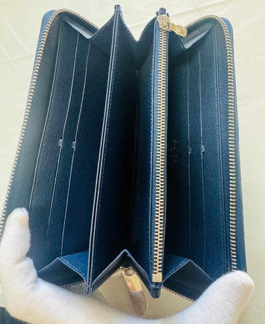 【美品 】ルイヴィトン エピ ジッピーウォレット 長財布　ラウンドファスナー 青