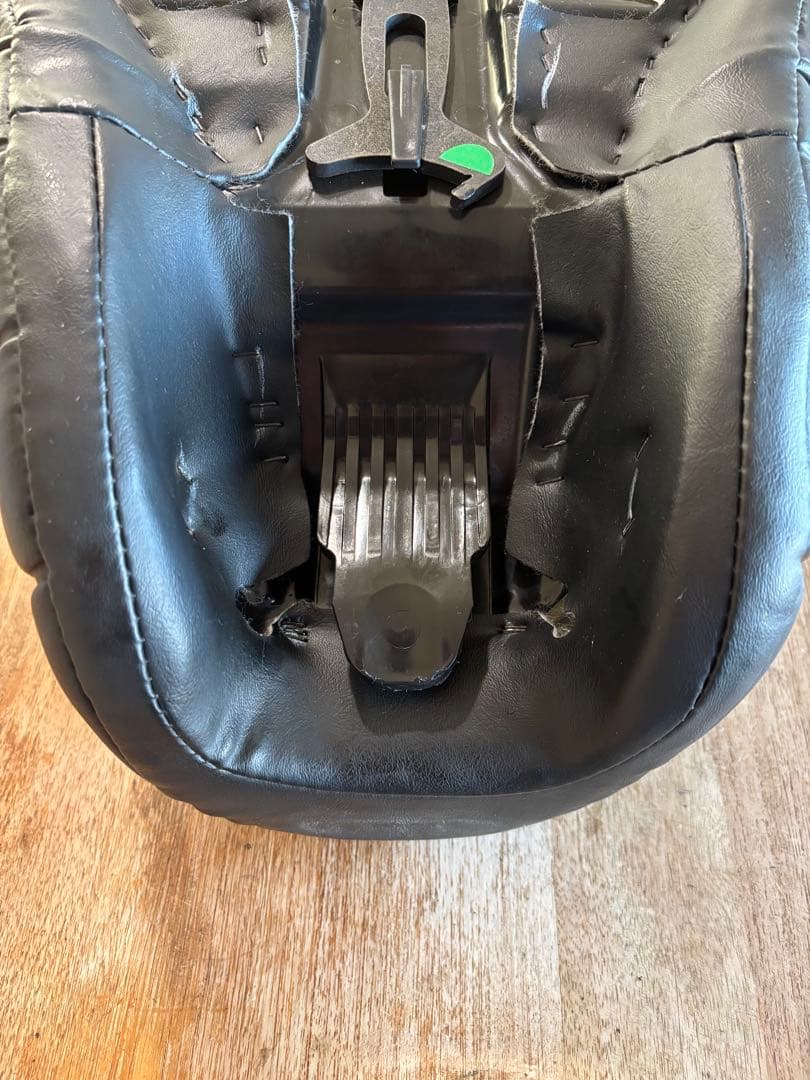 ハーレー スポーツスター 純正 アイアン1200 タックロールダブルシート