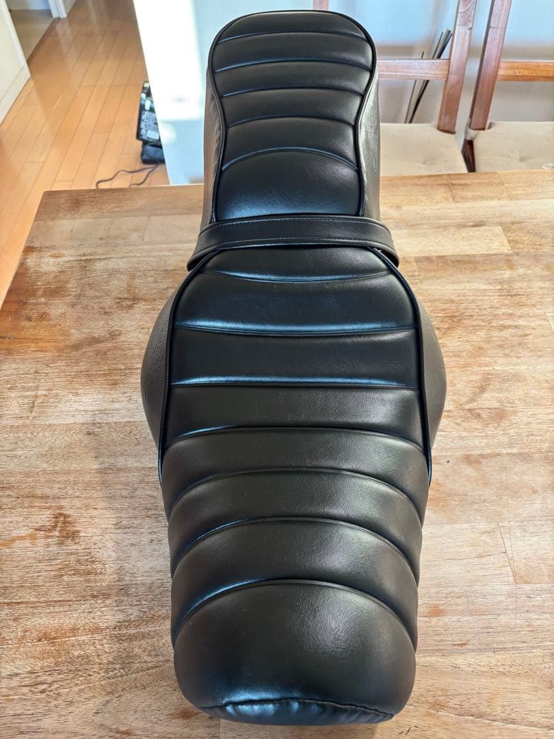 ハーレー スポーツスター 純正 アイアン1200 タックロールダブルシート