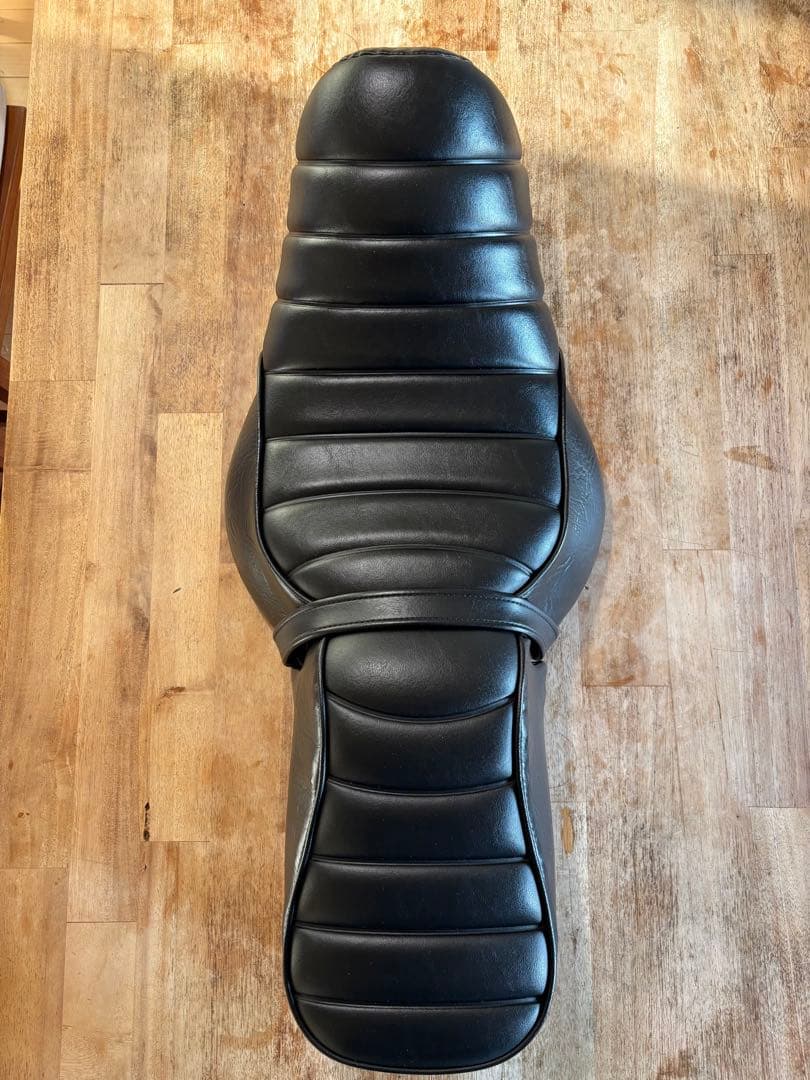 ハーレー スポーツスター 純正 アイアン1200 タックロールダブルシート