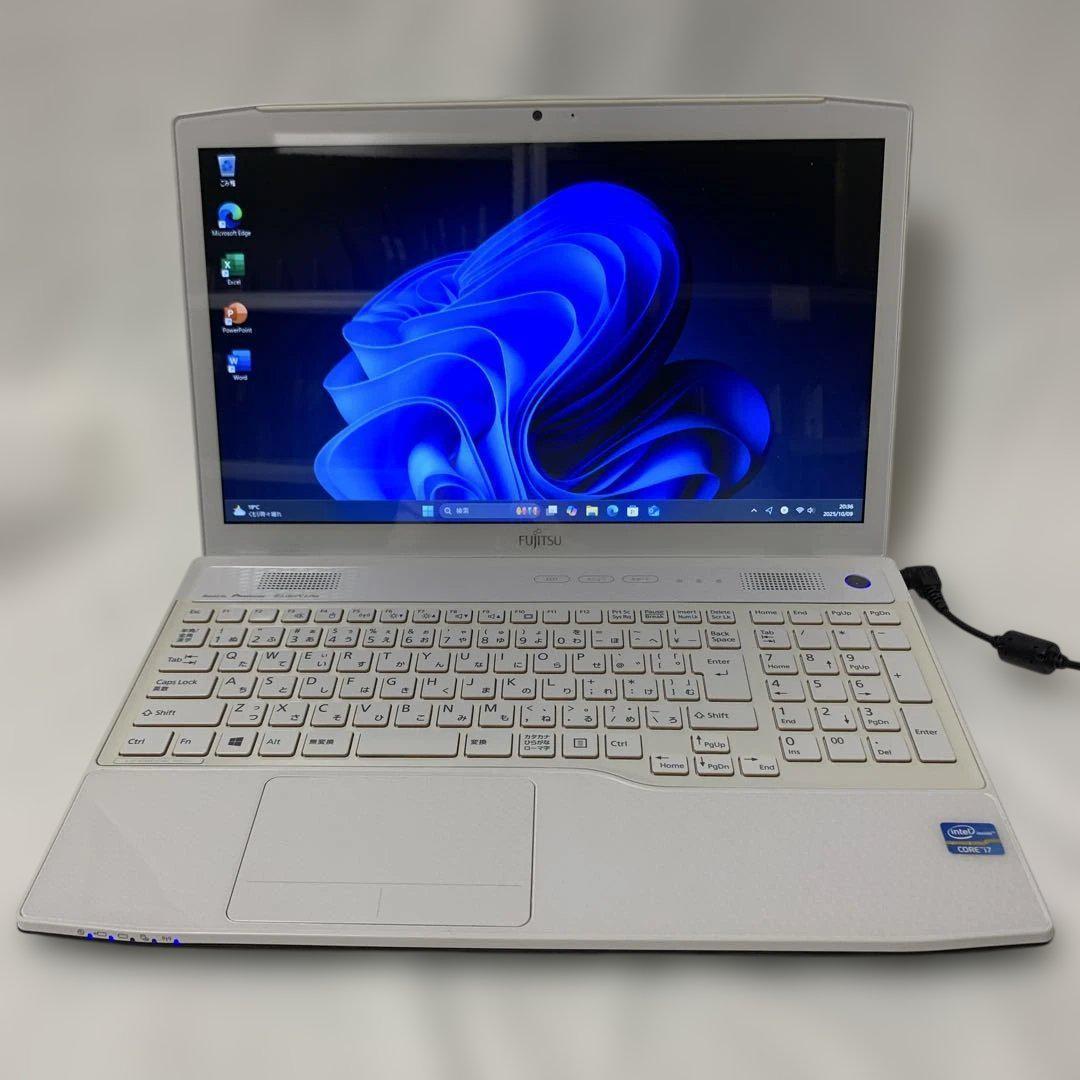 X140【訳アリ】富士通　15.6型/i7第3世代/8GB/256GB