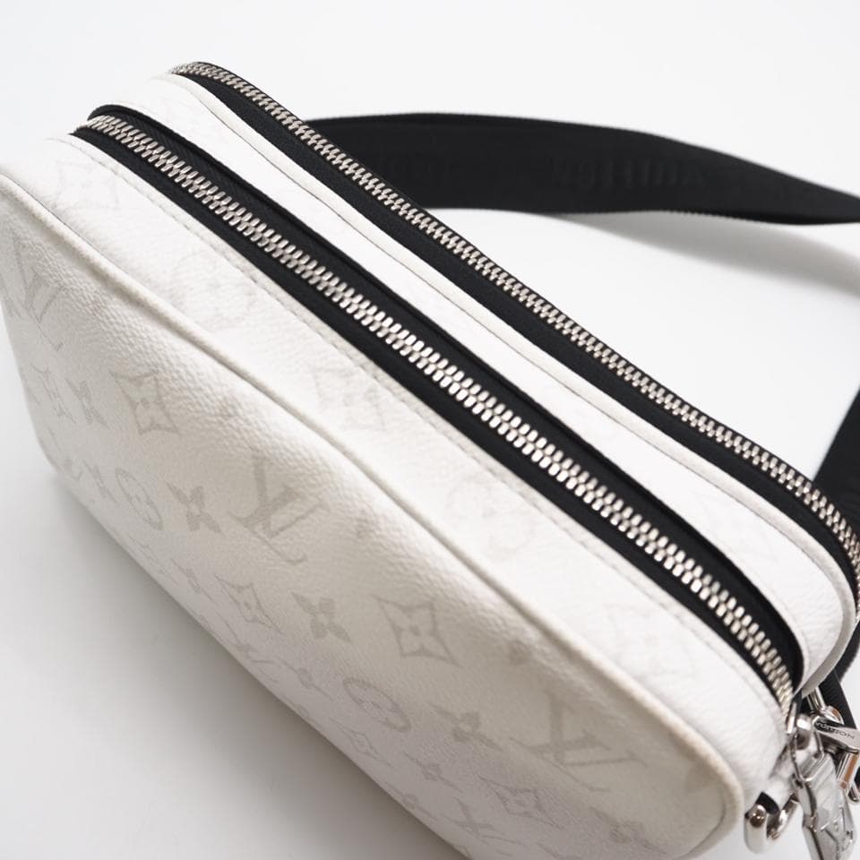 LOUIS VUITTON ショルダーバッグ アルファメッセンジャー ブロン 美