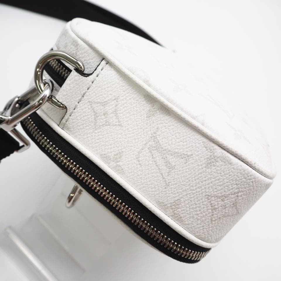 LOUIS VUITTON ショルダーバッグ アルファメッセンジャー ブロン 美