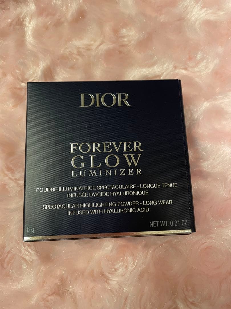 ディオールスキンフォーエヴァーグロウルミナイザー　001 ディオール スター