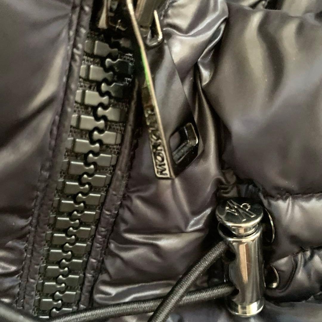 【momo】MONCLER モンクレール　ダウンジャケット　SERITTE