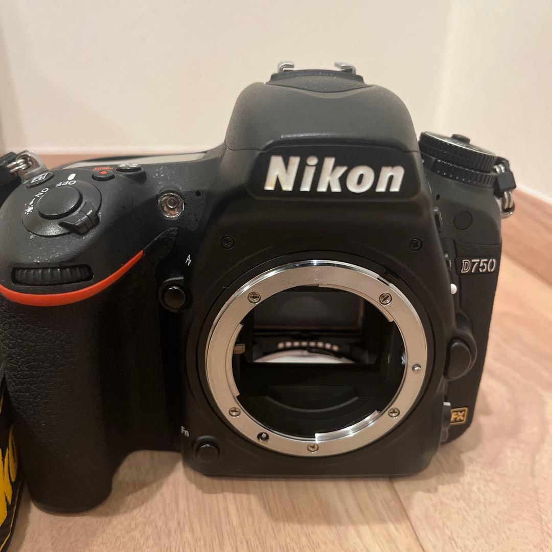 【箱付】Nikon D750 24-85 VR レンズキット ショット数6333