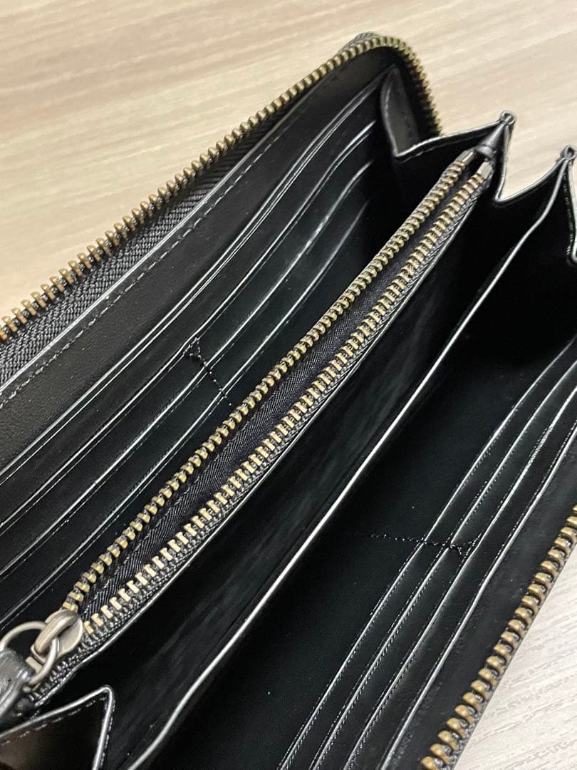 【未使用品】　COACH パンチング加工 ブラック長財布
