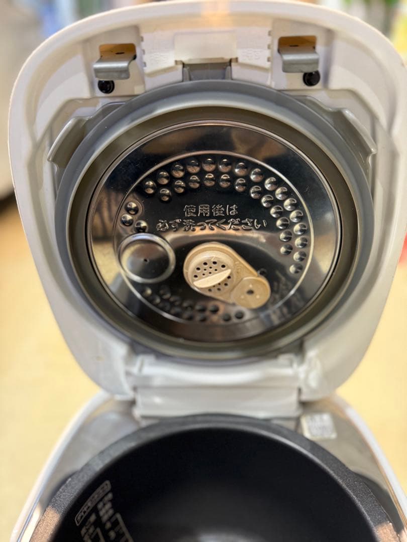 TOSHIBA RC-10VQR炊飯器 IH加熱方式 予約機能付き