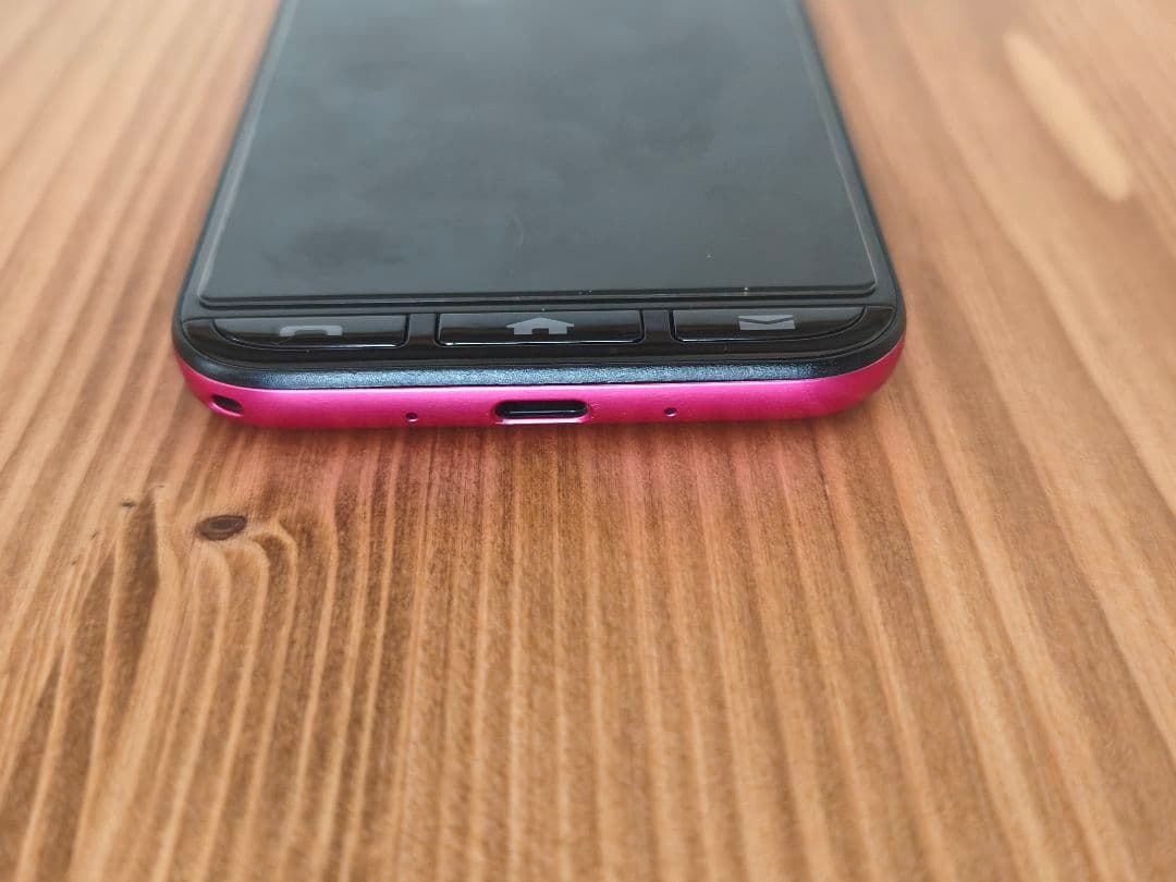 かんたんスマホ３マゼンタ Y!mobile版 A205KC