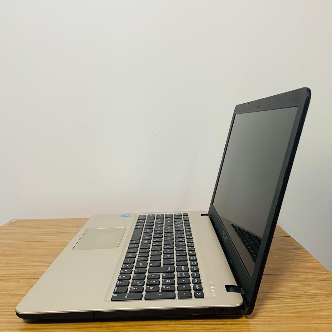 ゴールドASUS ノートパソコン　SSD Windows11オフィスDVD