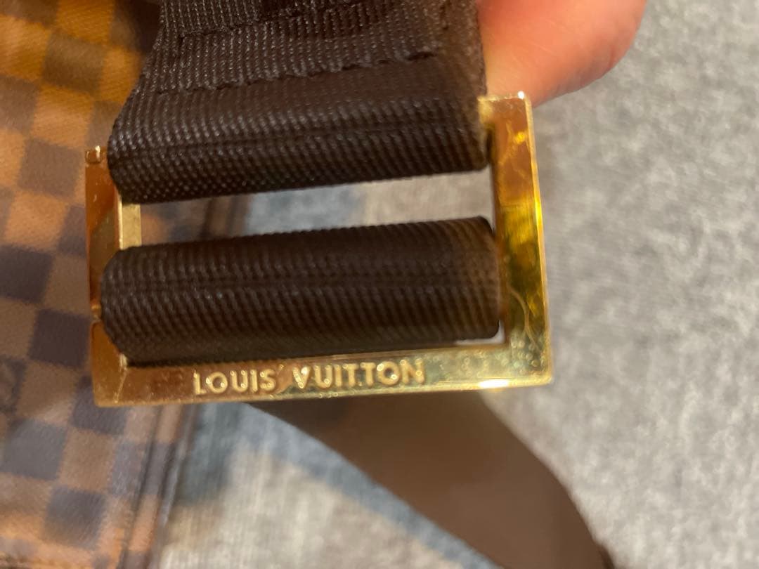 ルイヴィトン　ダミエ　ボディバッグ