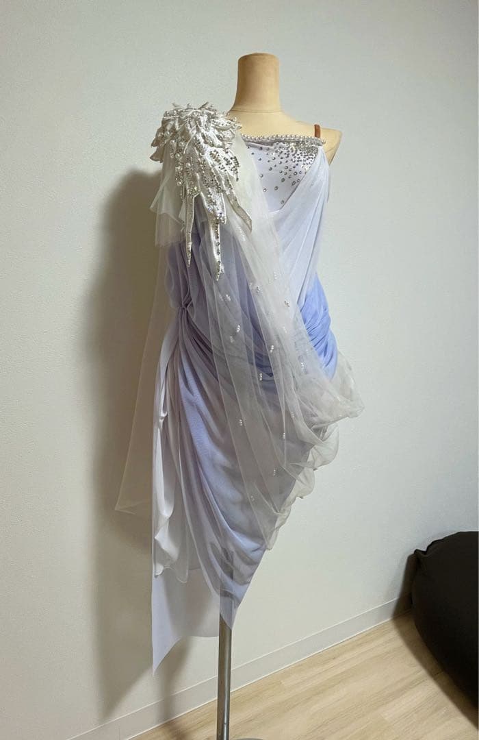 社交ダンス　ドレープのラテンドレス