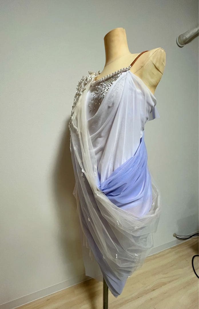 社交ダンス　ドレープのラテンドレス