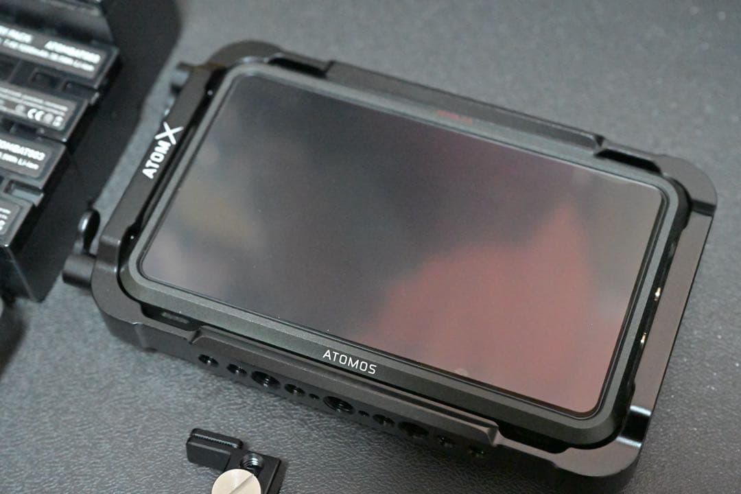 ATOMOS Ninja V 5インチ 、SSD、アクセサリー、ケージセット