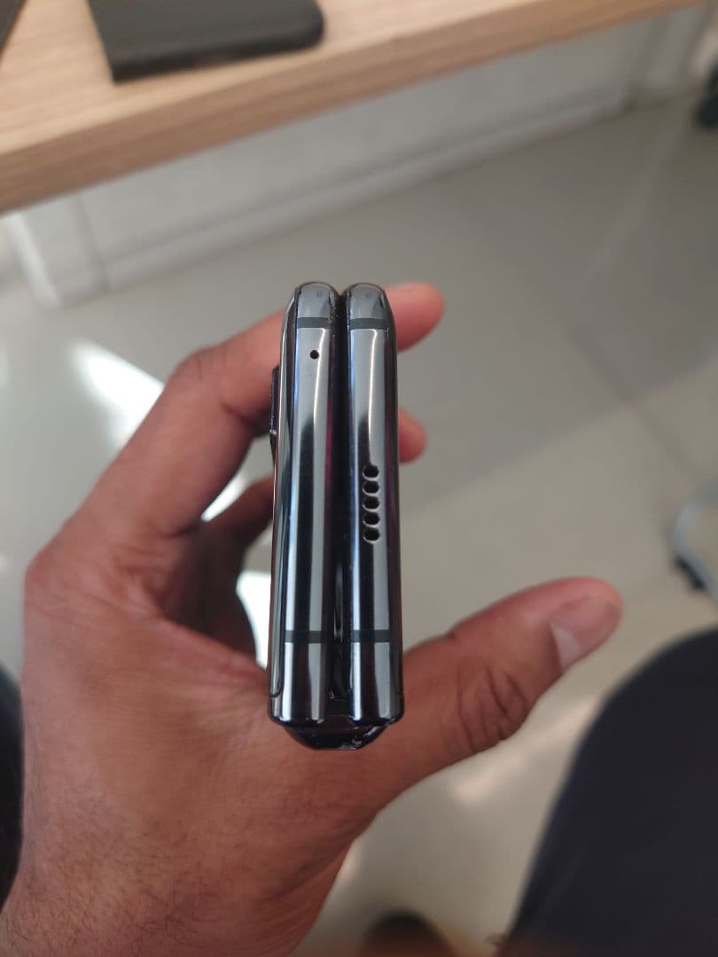 Sim free Samsung Galaxy Fold（初代）本体