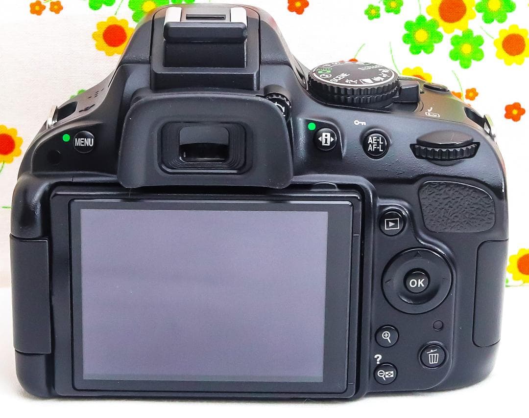 美品 Nikon D5100☆スマホに送れる！☆ダブルレンズ！☆付属品多数！