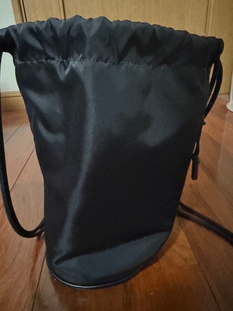 sacai ブラック ナイロン巾着