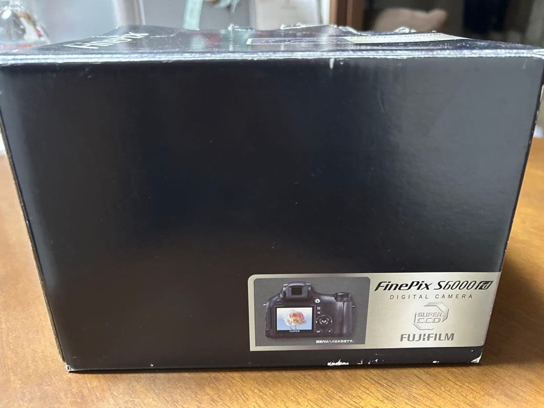 FinePix S6000fd デジタルカメラ 本体