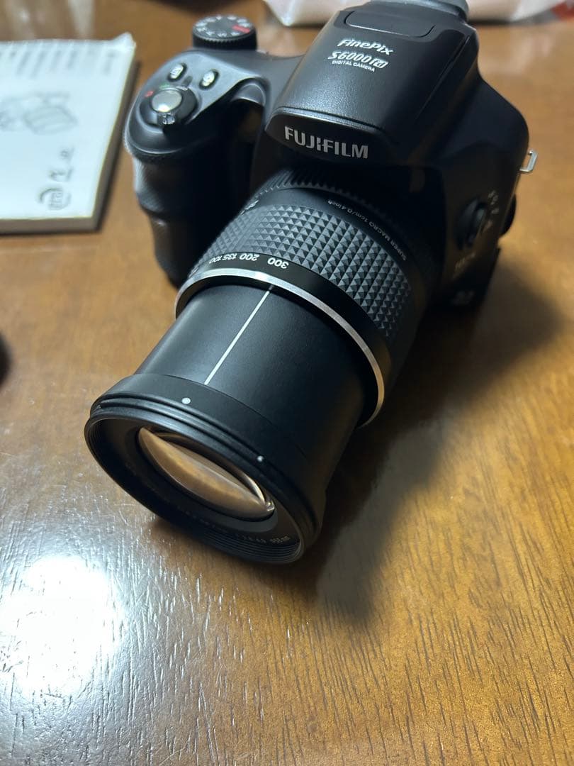 FinePix S6000fd デジタルカメラ 本体