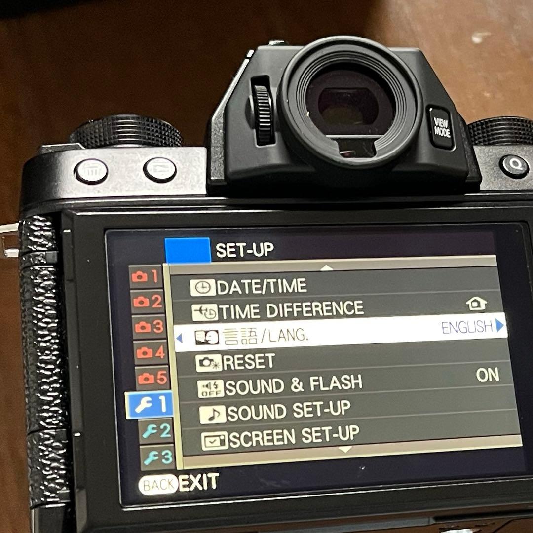 (即購入可) FUJIFILM X-T100 ミラーレスカメラ