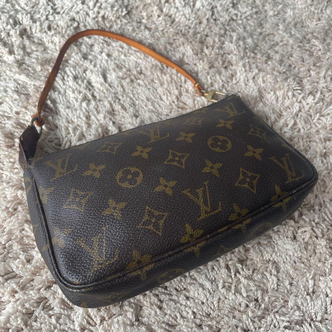 LOUIS VUITTON　ルイヴィトン　M51980　モノグラム　ポシェット