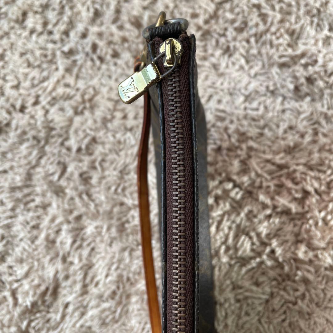 LOUIS VUITTON　ルイヴィトン　M51980　モノグラム　ポシェット