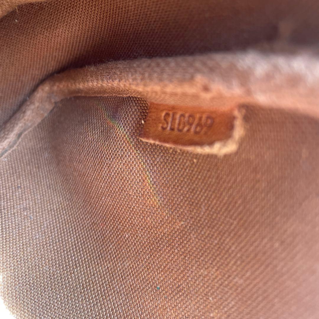 LOUIS VUITTON　ルイヴィトン　M51980　モノグラム　ポシェット