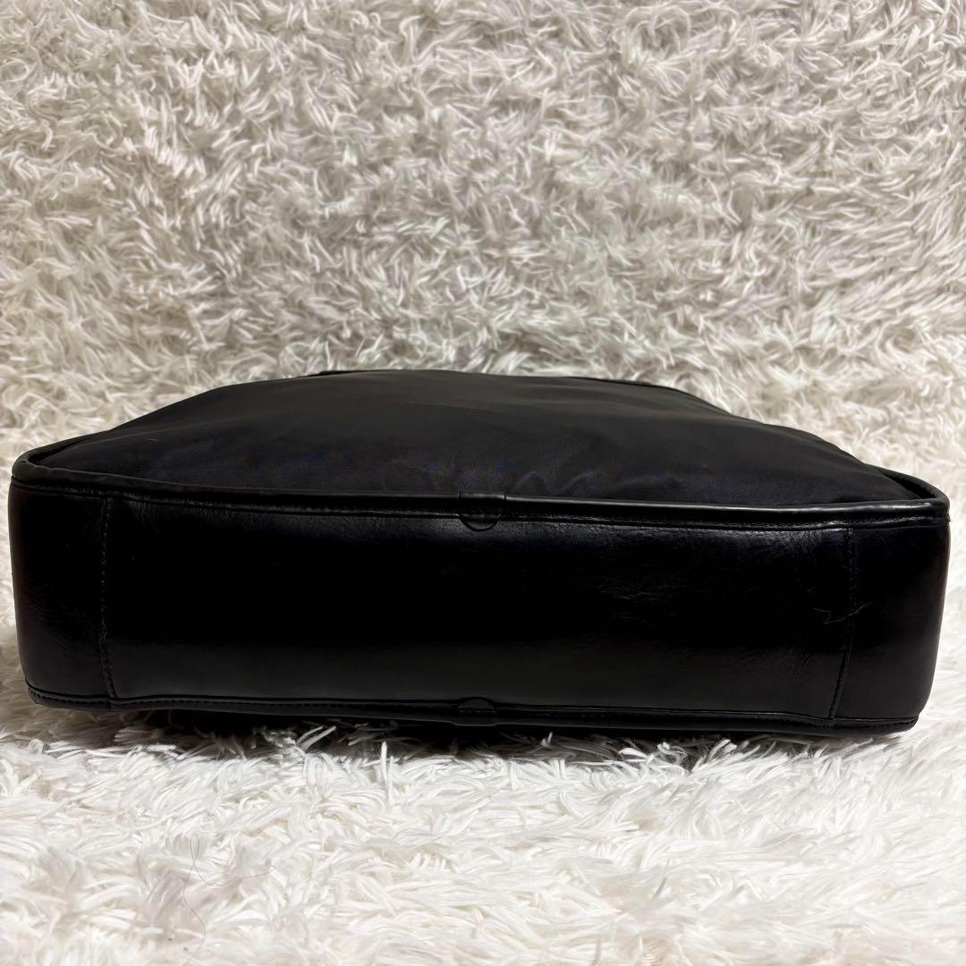 ✨美品✨フェリージ ビジネスバッグ レザー×ナイロン ロゴ 型押し 黒 1845