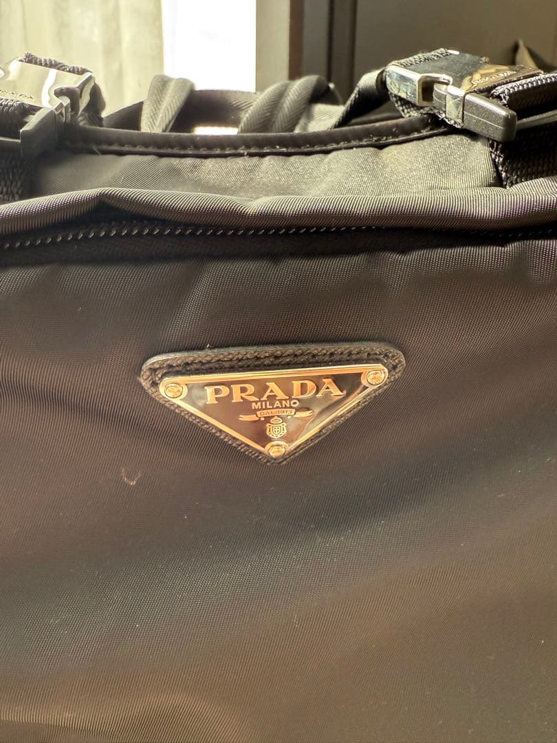 PRADA Re-Nylon x サフィアーノ レザー ベッドバッグ ブラック
