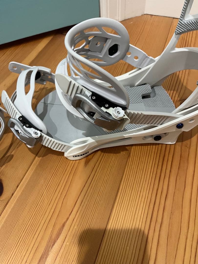 k*m様 美品23-24 BURTON MISSION Re:Flex Mサイズ