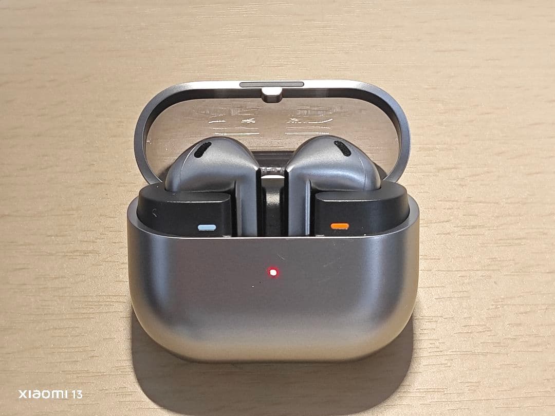 【中古】Galaxy buds3 シルバー ワイヤレスイヤホン