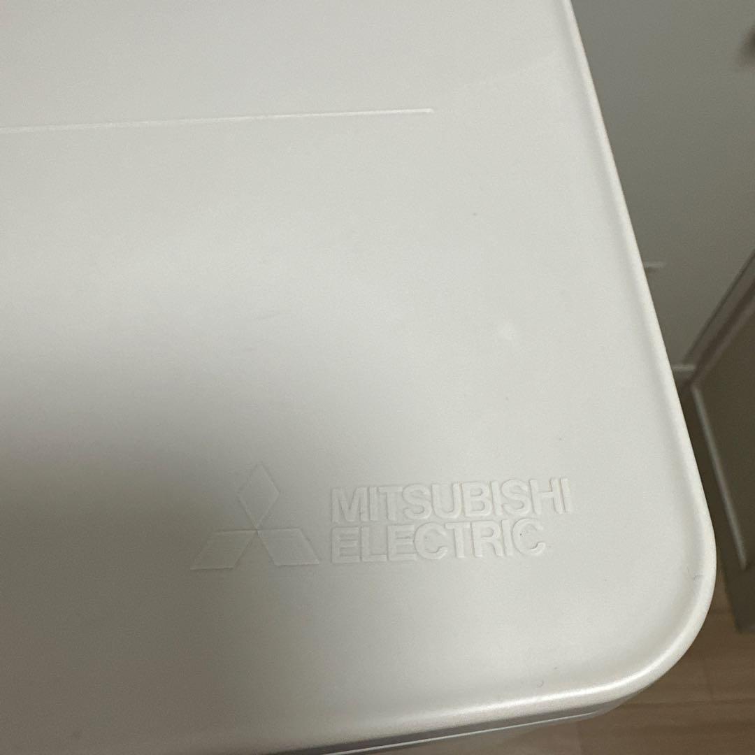 三菱ノンフロン冷凍冷蔵庫 MR-P15J-W 2024年製