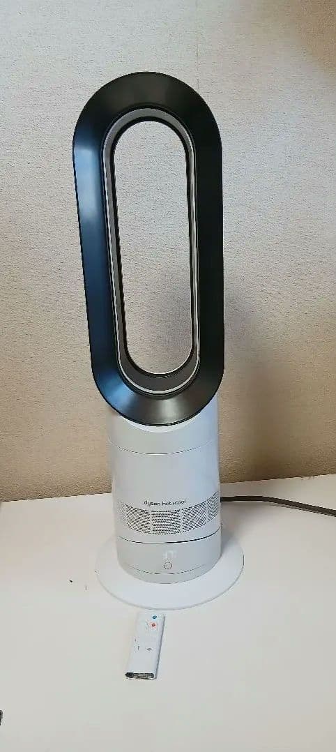 Dyson　セラミックファンヒーター　AM09