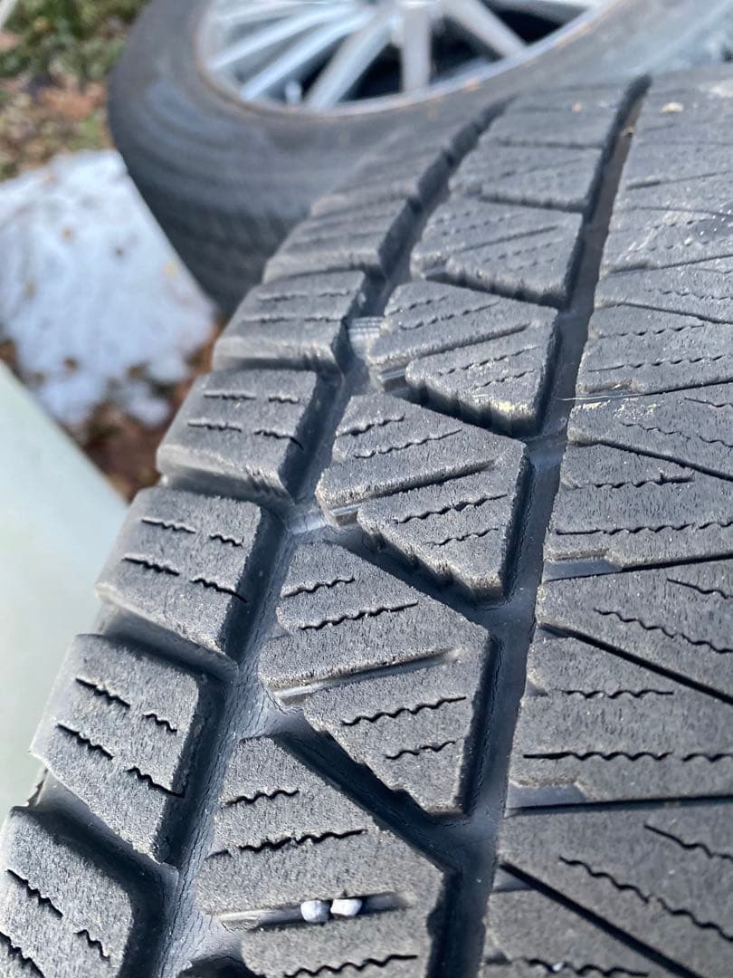 エミ　ブリヂストン スタッドレスタイヤ DM-V3 225/65R17