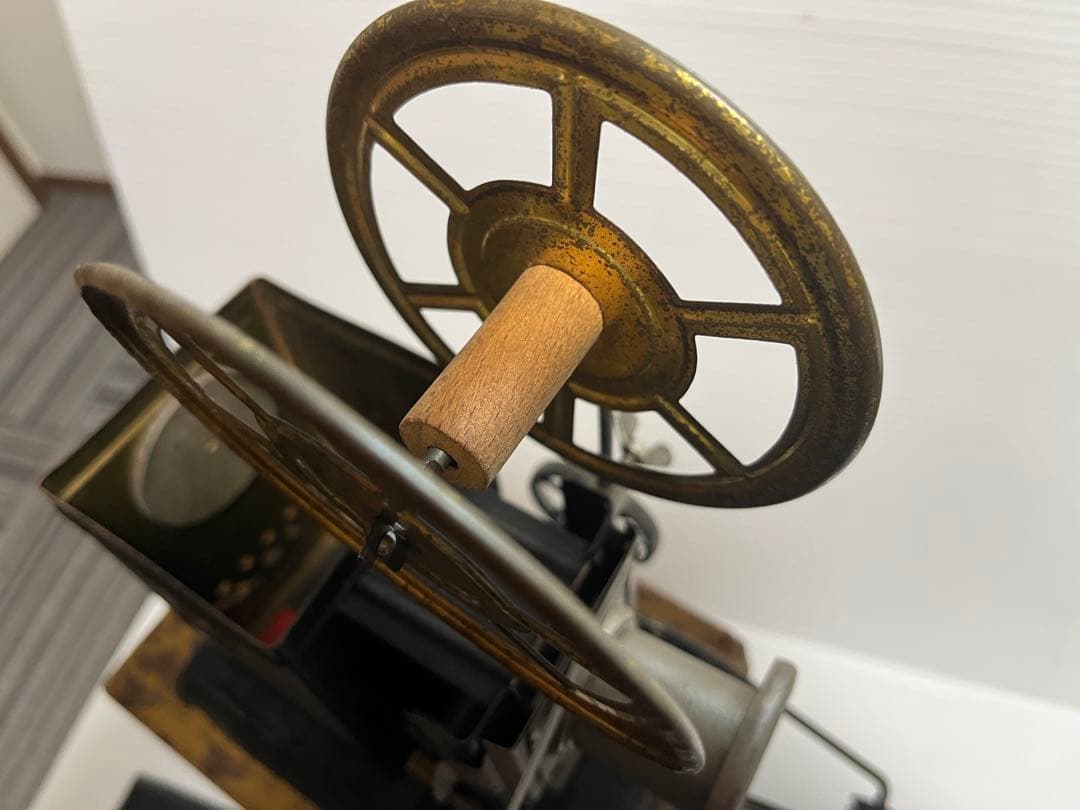 ヴィンテージ ライオン 映写機 LION 活動写真機 レトロ フィルム 手動