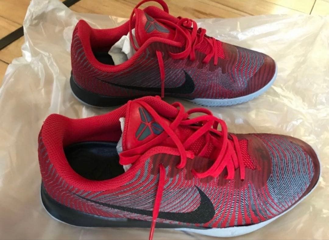 Nike Kobe メンタリティ2シューズ US 10.5 赤