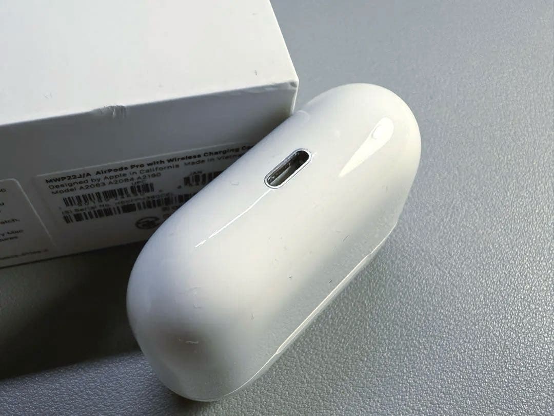 AirPods Pro 第1世代 MWP22J/A A2084 美品 ケース付き