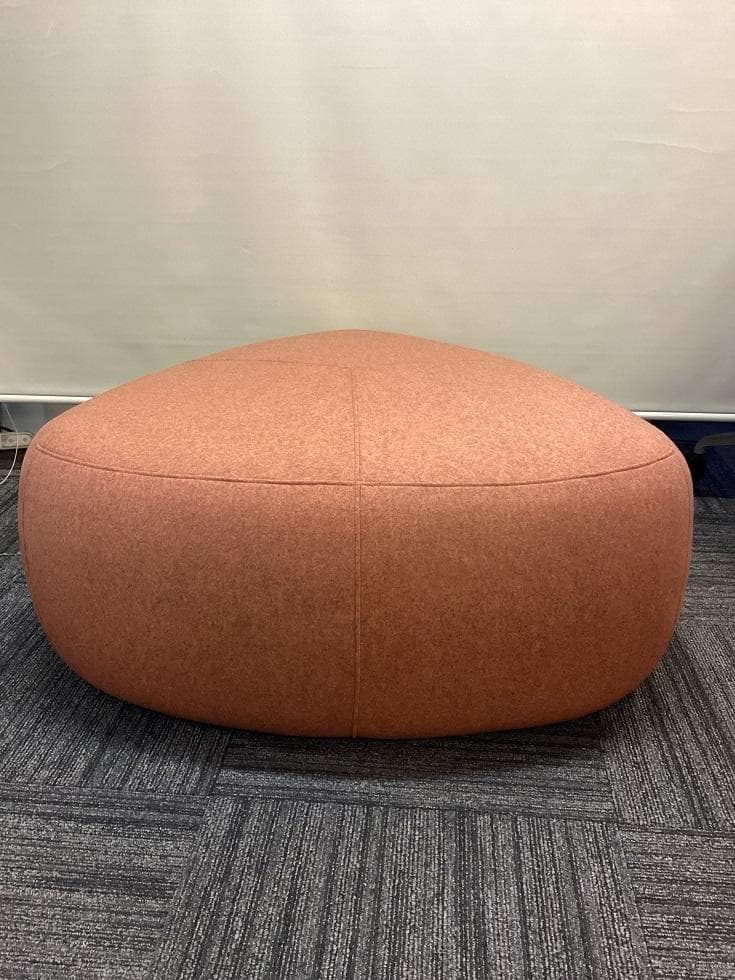 g*0様 定価約１４万　ボーコンセプト　バミューダ　フットスツール　Bermud