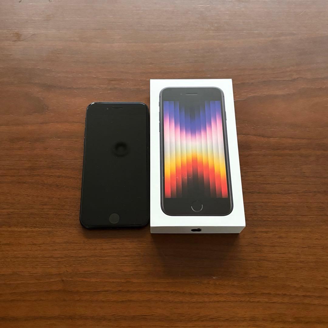 【美品】Apple iPhone SE (第3世代) 128GB ブラック