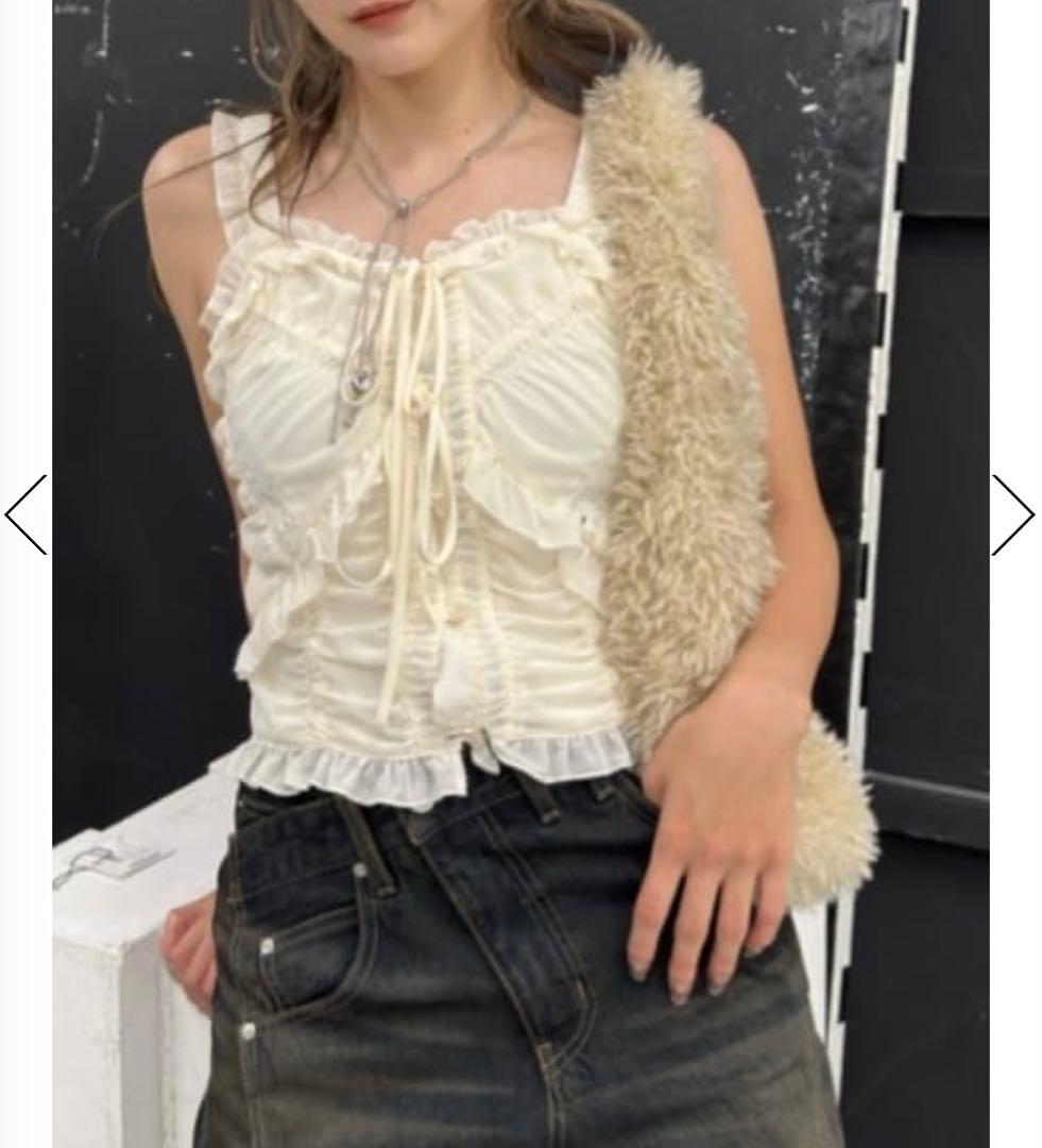 スライ　トップス