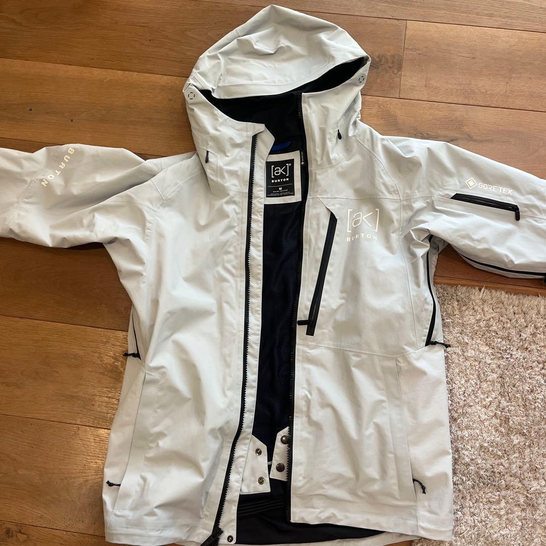 バートン　2025スノーボードウェアMサイズ　上下セット